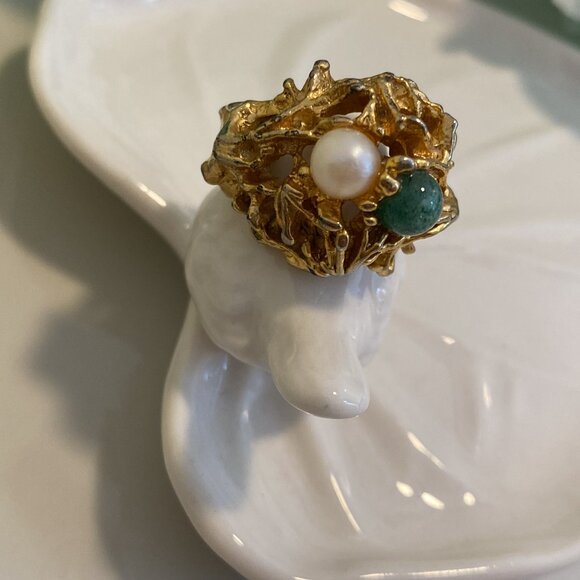 EDCO FAUX PEARL & JADE COCKTAIL RING - Picture 3 of 7